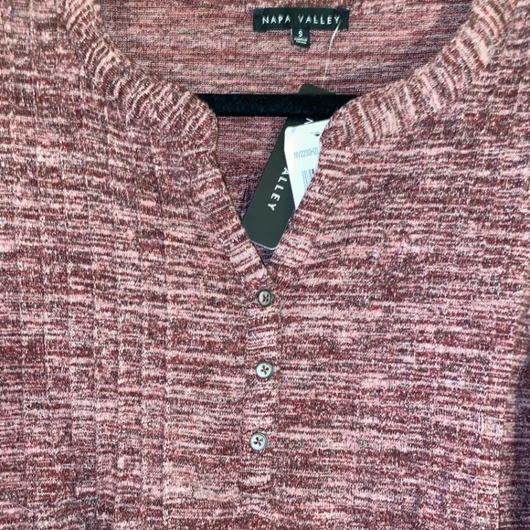 Napa Valley Long Sleeve Solid Hacci Pleat Henley Top - Picture 4 of 5